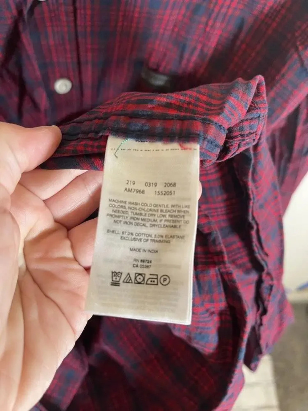 Men’s Columbia Red/Navy Blue Plaid Long Sleeve Button Front Shirt Size XL - Picture 4 of 4